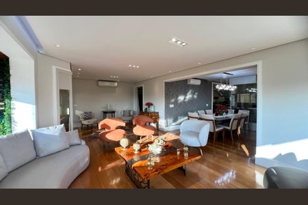 Apartamento à venda com 230m², 4 quartos e 4 vagas Apartamento à venda com 230m², 4 quartos e 4 vagasSala