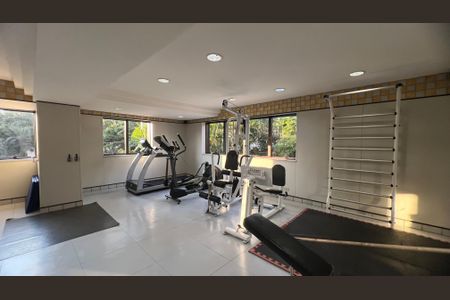 Apartamento à venda com 230m², 4 quartos e 4 vagas Apartamento à venda com 230m², 4 quartos e 4 vagasÁrea comum