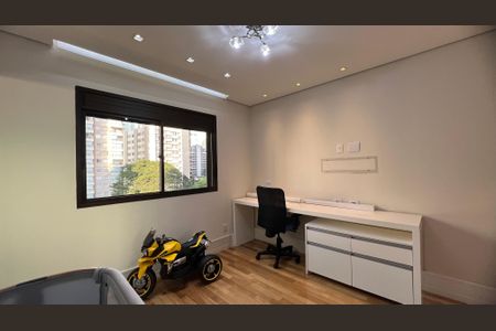 Apartamento à venda com 230m², 4 quartos e 4 vagas Apartamento à venda com 230m², 4 quartos e 4 vagasSuite 2