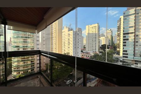 Apartamento à venda com 230m², 4 quartos e 4 vagas Apartamento à venda com 230m², 4 quartos e 4 vagasVaranda da suite