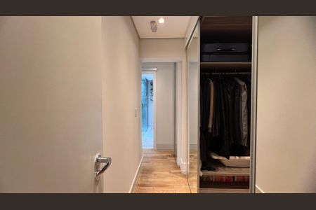 Apartamento à venda com 230m², 4 quartos e 4 vagas Apartamento à venda com 230m², 4 quartos e 4 vagasSuite 4