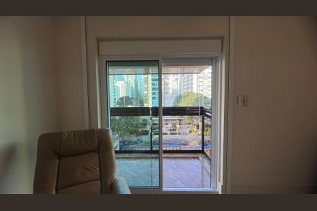 Apartamento à venda com 230m², 4 quartos e 4 vagas Apartamento à venda com 230m², 4 quartos e 4 vagasVaranda da suite