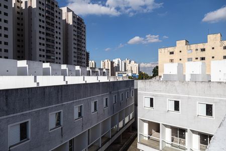 Casa de condomínio para alugar com 95m², 2 quartos e 1 vaga Casa de condomínio para alugar com 95m², 2 quartos e 1 vagaVista