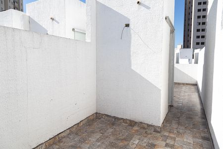 Casa de condomínio para alugar com 95m², 2 quartos e 1 vaga Casa de condomínio para alugar com 95m², 2 quartos e 1 vagaVaranda