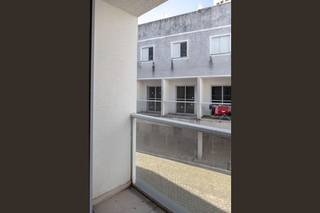 Casa de condomínio para alugar com 95m², 2 quartos e 1 vaga Casa de condomínio para alugar com 95m², 2 quartos e 1 vagaVaranda
