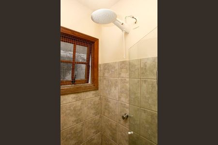 Casa à venda com 150m², 4 quartos e 1 vagaBanheiro Suíte 2