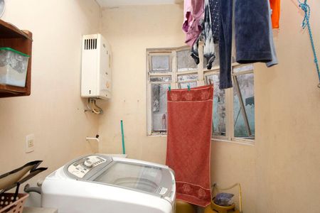 Casa à venda com 150m², 4 quartos e 1 vagaÁrea de Serviço