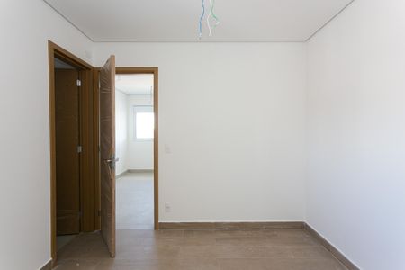 Apartamento à venda com 80m², 2 quartos e 2 vagasSuíte 2