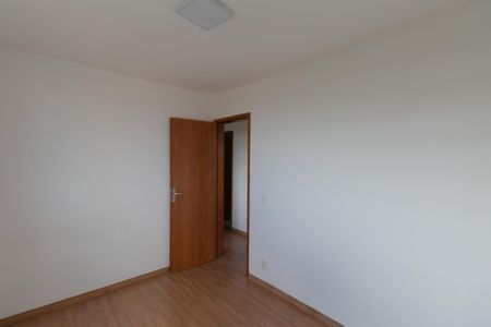 Apartamento à venda com 70m², 3 quartos e 1 vagaQuarto 2