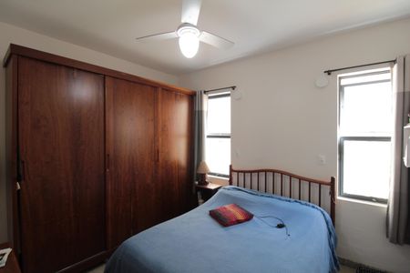 Casa de condomínio à venda com 158m², 3 quartos e 2 vagasSuite