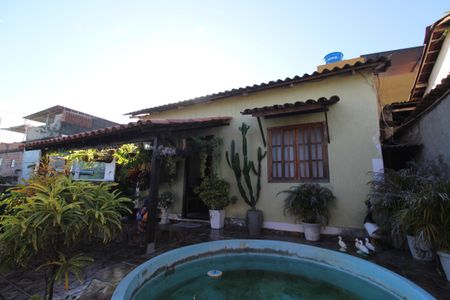 Casa à venda com 180m², 2 quartos e 1 vagaQuintal - Piscina