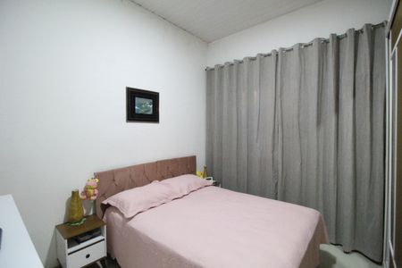 Casa à venda com 180m², 2 quartos e 1 vagaQuarto