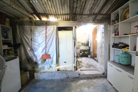 Casa à venda com 180m², 2 quartos e 1 vagaÁrea de serviço