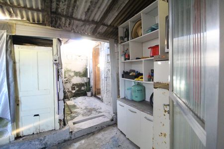 Casa à venda com 180m², 2 quartos e 1 vagaÁrea de serviço