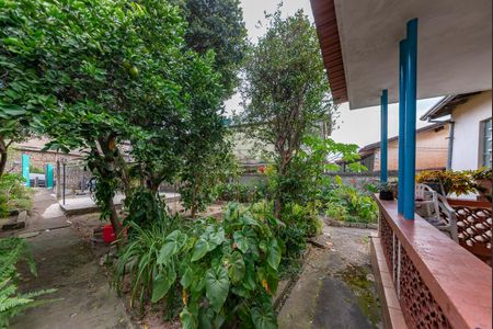 Casa à venda com 360m², 3 quartos e 4 vagasQuintal