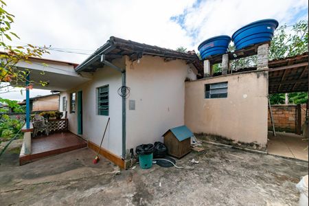 Casa à venda com 360m², 3 quartos e 4 vagasQuintal