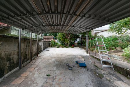 Casa à venda com 360m², 3 quartos e 4 vagasGaragem