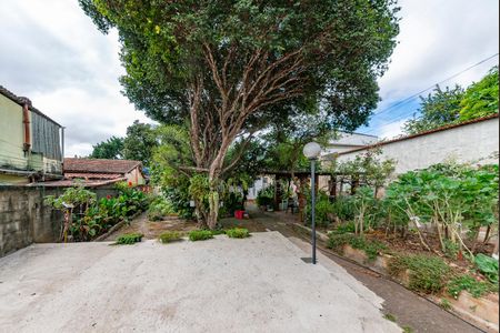 Casa à venda com 360m², 3 quartos e 4 vagasQuintal