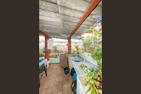 Casa à venda com 360m², 3 quartos e 4 vagasÁrea de Serviço 2