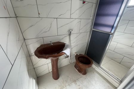 Casa para alugar com 51m², 1 quarto e 2 vagas Casa para alugar com 51m², 1 quarto e 2 vagasBanheiro