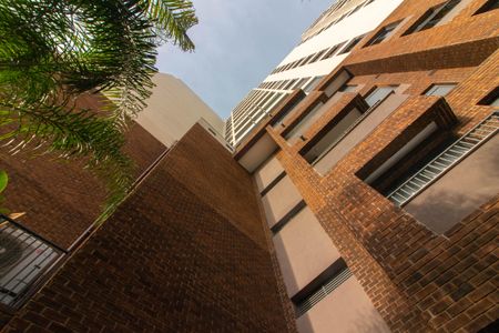 Apartamento à venda com 35m², 1 quarto e sem vaga Apartamento à venda com 35m², 1 quarto e sem vagaFachada