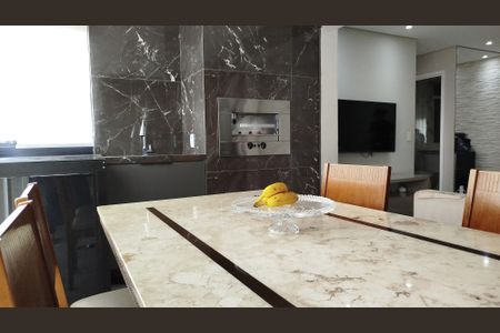 Apartamento à venda com 62m², 2 quartos e 1 vagaSala de jantar