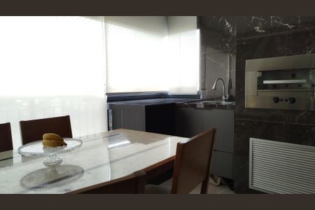 Apartamento à venda com 62m², 2 quartos e 1 vagaSala de jantar
