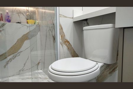 Apartamento à venda com 62m², 2 quartos e 1 vagaBanheiro Social