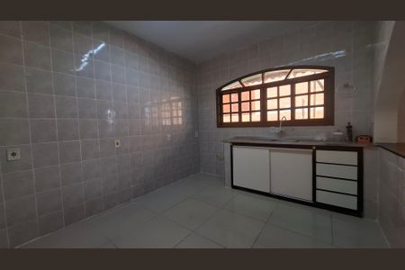 Casa para alugar com 180m², 3 quartos e 2 vagasCozinha