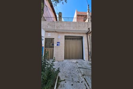 Casa para alugar com 180m², 3 quartos e 2 vagasFachada