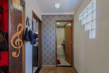 Casa para alugar com 200m², 2 quartos e 2 vagasHall de entrada