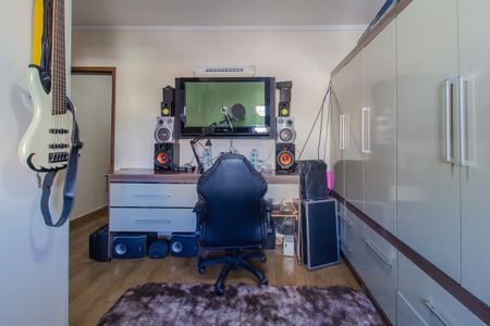 Casa para alugar com 200m², 2 quartos e 2 vagasQuarto Suíte 2