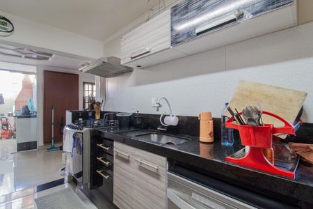 Casa para alugar com 200m², 2 quartos e 2 vagasCozinha