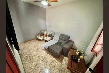 Casa à venda com 118m², 3 quartos e 2 vagas Casa à venda com 118m², 3 quartos e 2 vagasSala