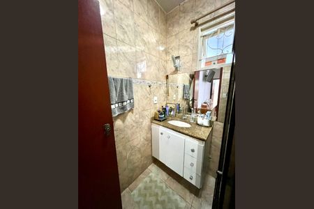 Casa à venda com 118m², 3 quartos e 2 vagas Casa à venda com 118m², 3 quartos e 2 vagasBanheiro Suíte