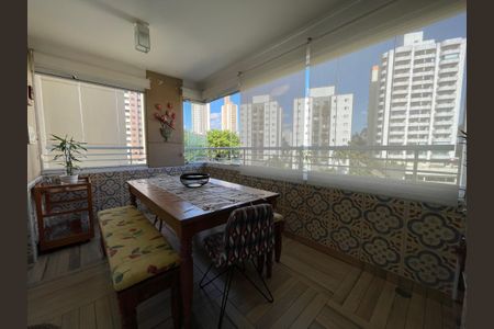 Apartamento à venda com 89m², 2 quartos e 2 vagasVaranda Sala