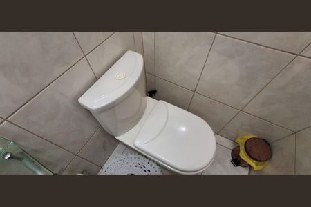 Casa à venda com 225m², 4 quartos e 2 vagas Casa à venda com 225m², 4 quartos e 2 vagasLavabo