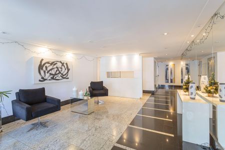 Apartamento à venda com 57m², 2 quartos e 1 vaga Apartamento à venda com 57m², 2 quartos e 1 vagaHall social