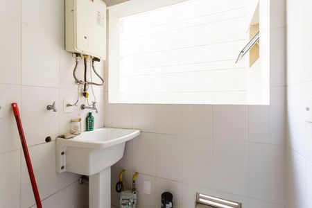 Apartamento à venda com 57m², 2 quartos e 1 vaga Apartamento à venda com 57m², 2 quartos e 1 vagaÁrea de Serviço