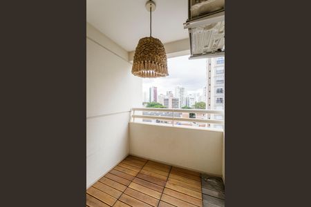 Apartamento à venda com 57m², 2 quartos e 1 vaga Apartamento à venda com 57m², 2 quartos e 1 vagaVaranda