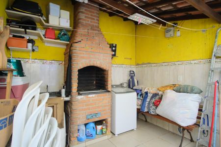 Casa à venda com 240m², 3 quartos e 2 vagasÁrea de Serviço