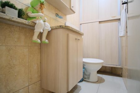 Casa à venda com 240m², 3 quartos e 2 vagasLavabo