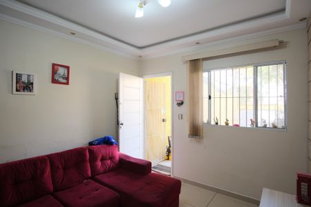 Casa à venda com 240m², 3 quartos e 2 vagasSala