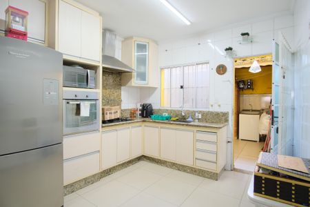 Casa à venda com 240m², 3 quartos e 2 vagasCozinha