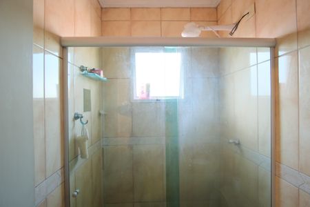 Casa à venda com 240m², 3 quartos e 2 vagasBanheiro da Suíte