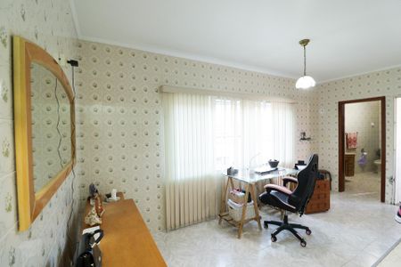 Casa à venda com 750m², 3 quartos e 9 vagasEscritório