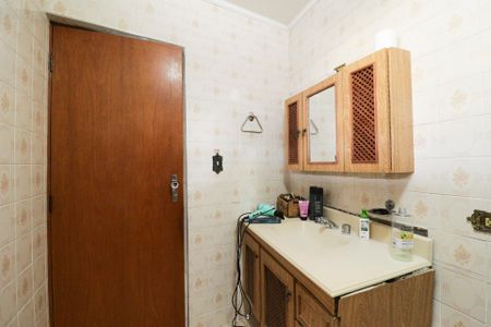 Casa à venda com 750m², 3 quartos e 9 vagasBanheiro Social 1