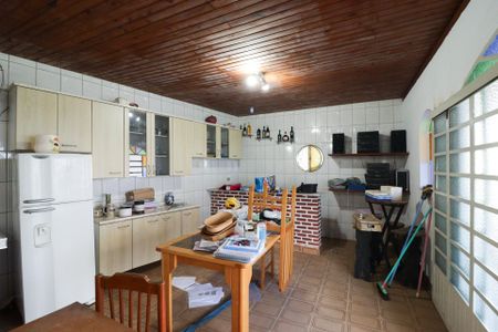 Casa à venda com 750m², 3 quartos e 9 vagasChurrasqueira