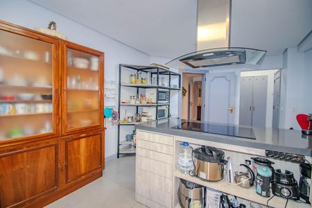 Apartamento à venda com 270m², 4 quartos e 1 vaga Apartamento à venda com 270m², 4 quartos e 1 vagaCozinha