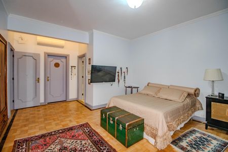 Apartamento à venda com 270m², 4 quartos e 1 vaga Apartamento à venda com 270m², 4 quartos e 1 vagaSuíte 2